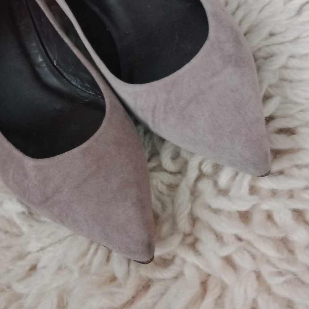 Stuart Weitzman classic heels - Picture 2 of 8